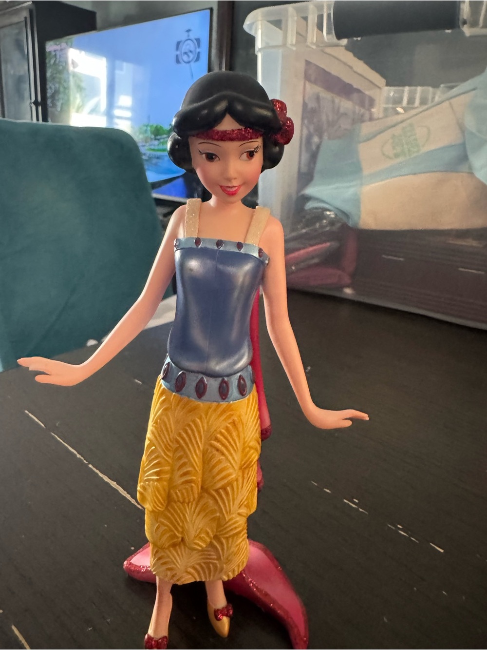 Disney Snow White blue and Yellow Princess Figurine